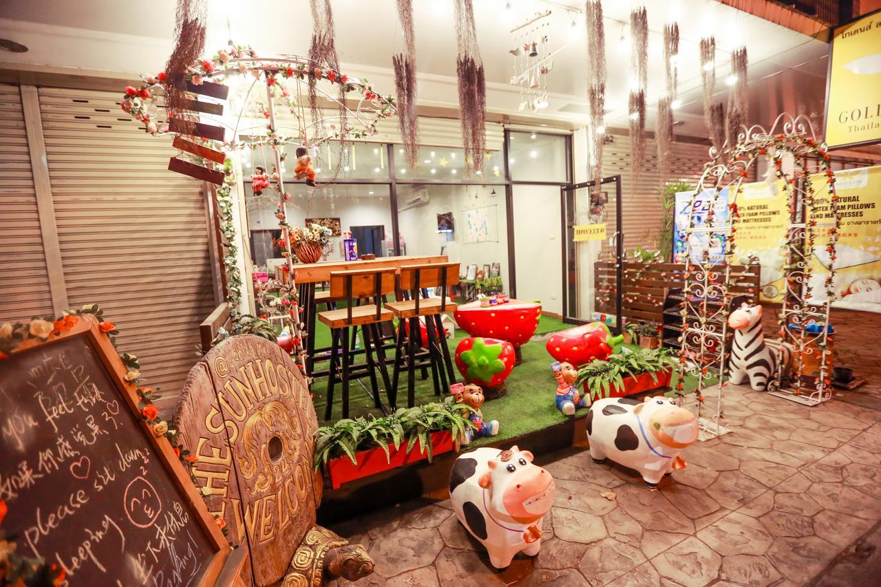 The Sun Hostel 清邁 外观 照片