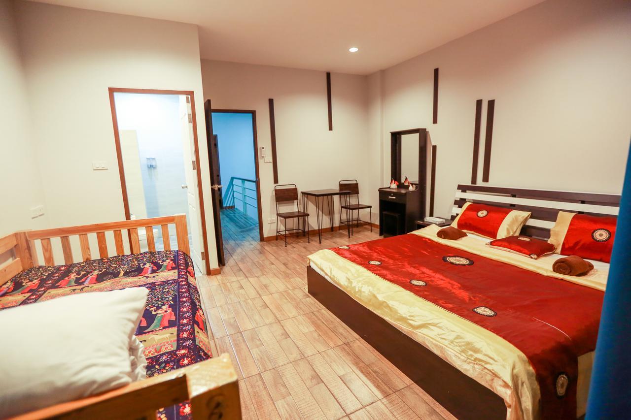 The Sun Hostel 清邁 外观 照片